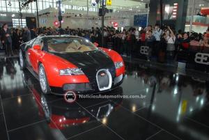 Bugatti Veyron no salão de Pequim em 2008